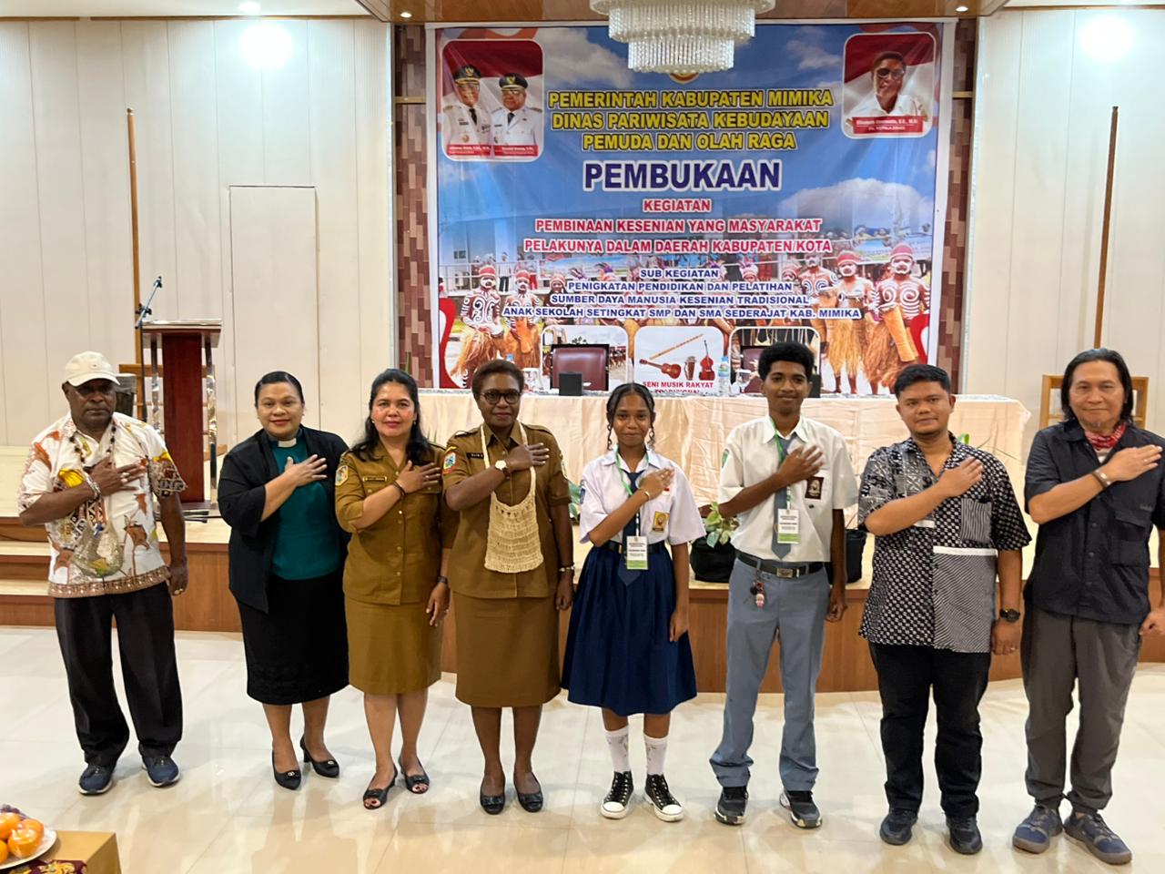 Disparbudpora Mimika Gelar Pelatihan SDM Kesenian Tradisional untuk Pelajar SMP dan SMA