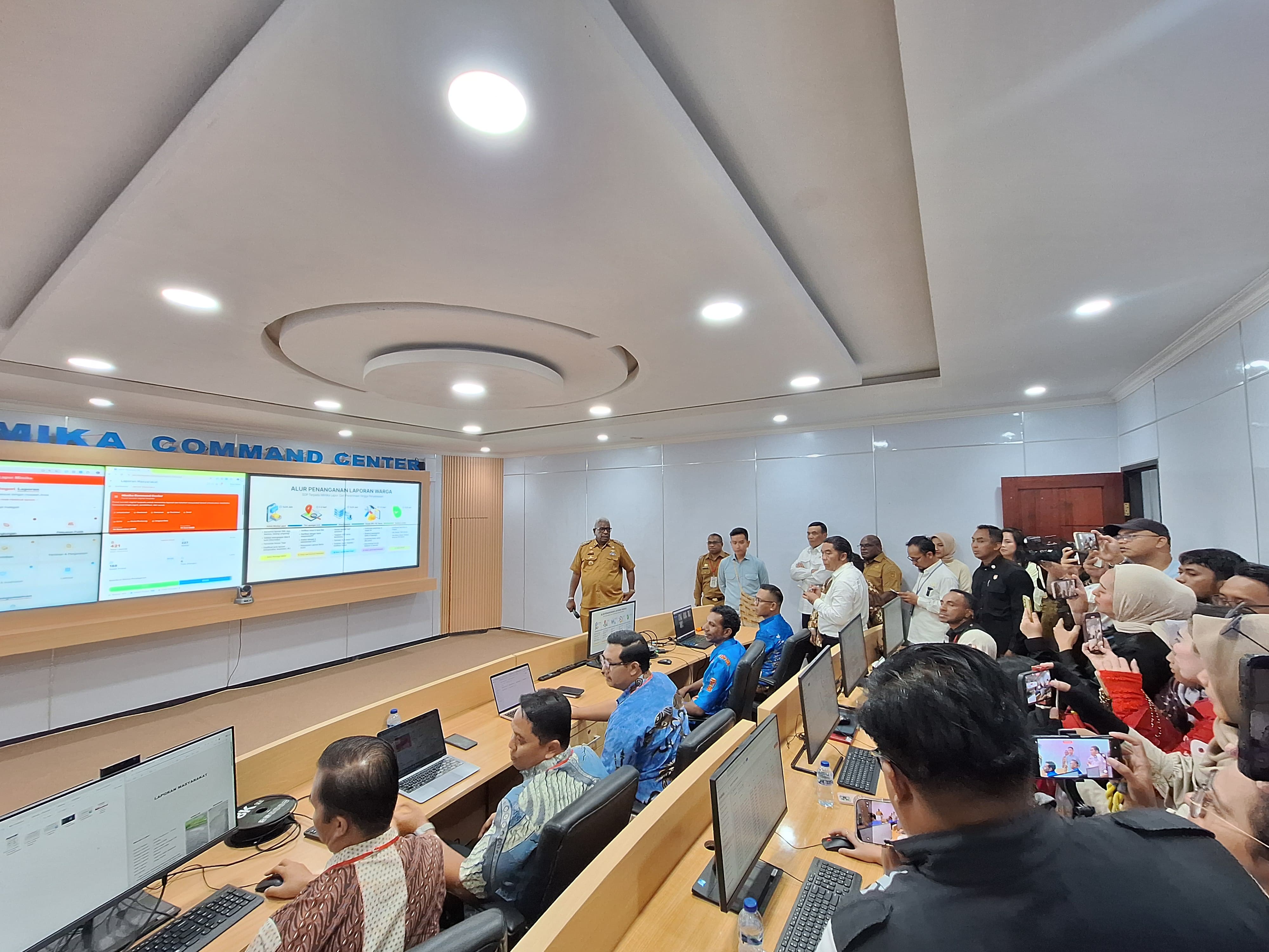 Wapres Gibran Rakabuming Tinjau Command Center Mimika, Pastikan Layanan Aduan Masyarakat Responsif