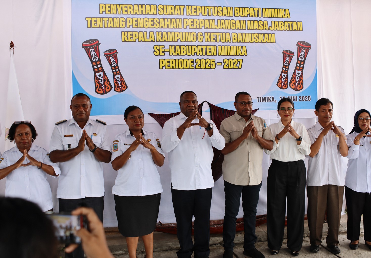 Masa Jabatan 133 Kepala Kampung dan Ketua Bamuskam di Mimika Resmi Diperpanjang