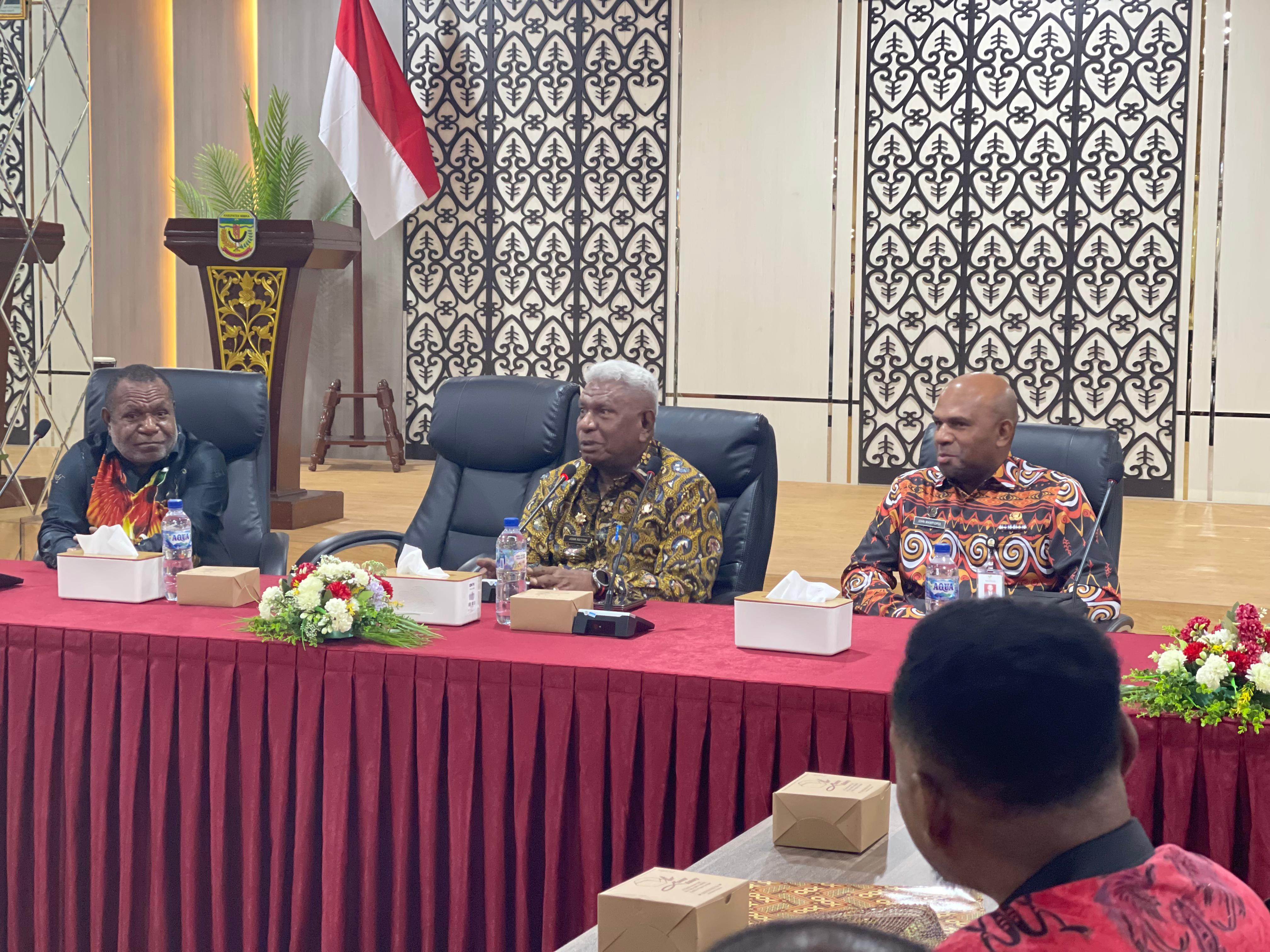 PEMKAB MIMIKA PERCEPAT PEMBANGUNAN SEKOLAH RAKYAT TERINTEGRASI, RELOKASI WARGA JADI PRIORITAS