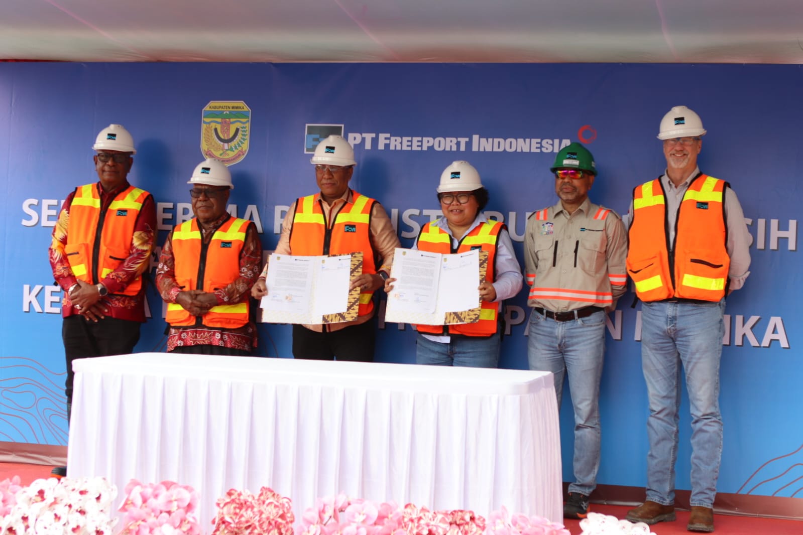 Pemkab Mimika Terima Hibah 1.700 Pipa Air Bersih dari PT Freeport Indonesia
