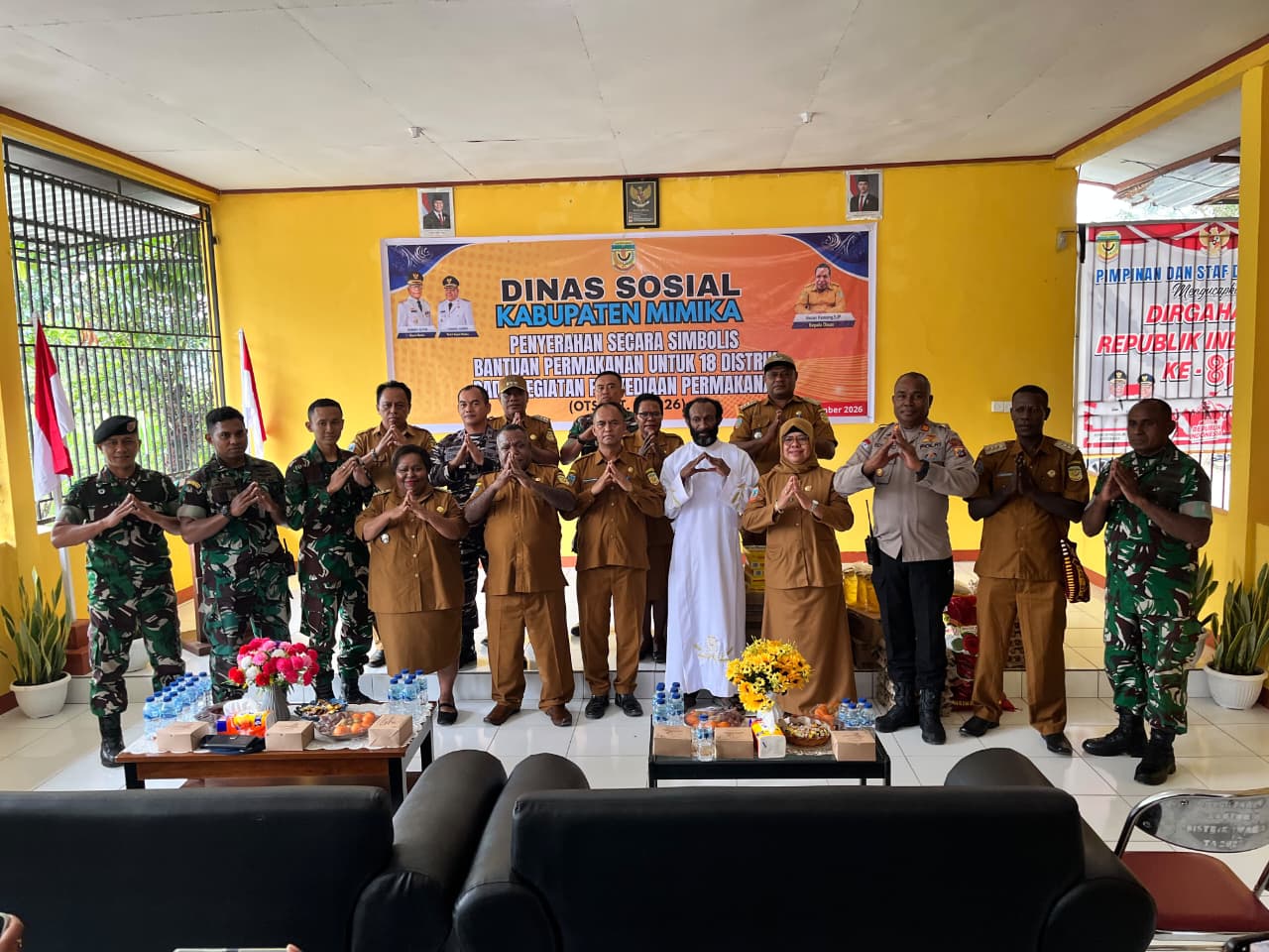 Bantuan Permakanan Otsus 2026 Diserahkan kepada 18 Distrik di Mimika, Fokus Keluarga Tidak Mampu