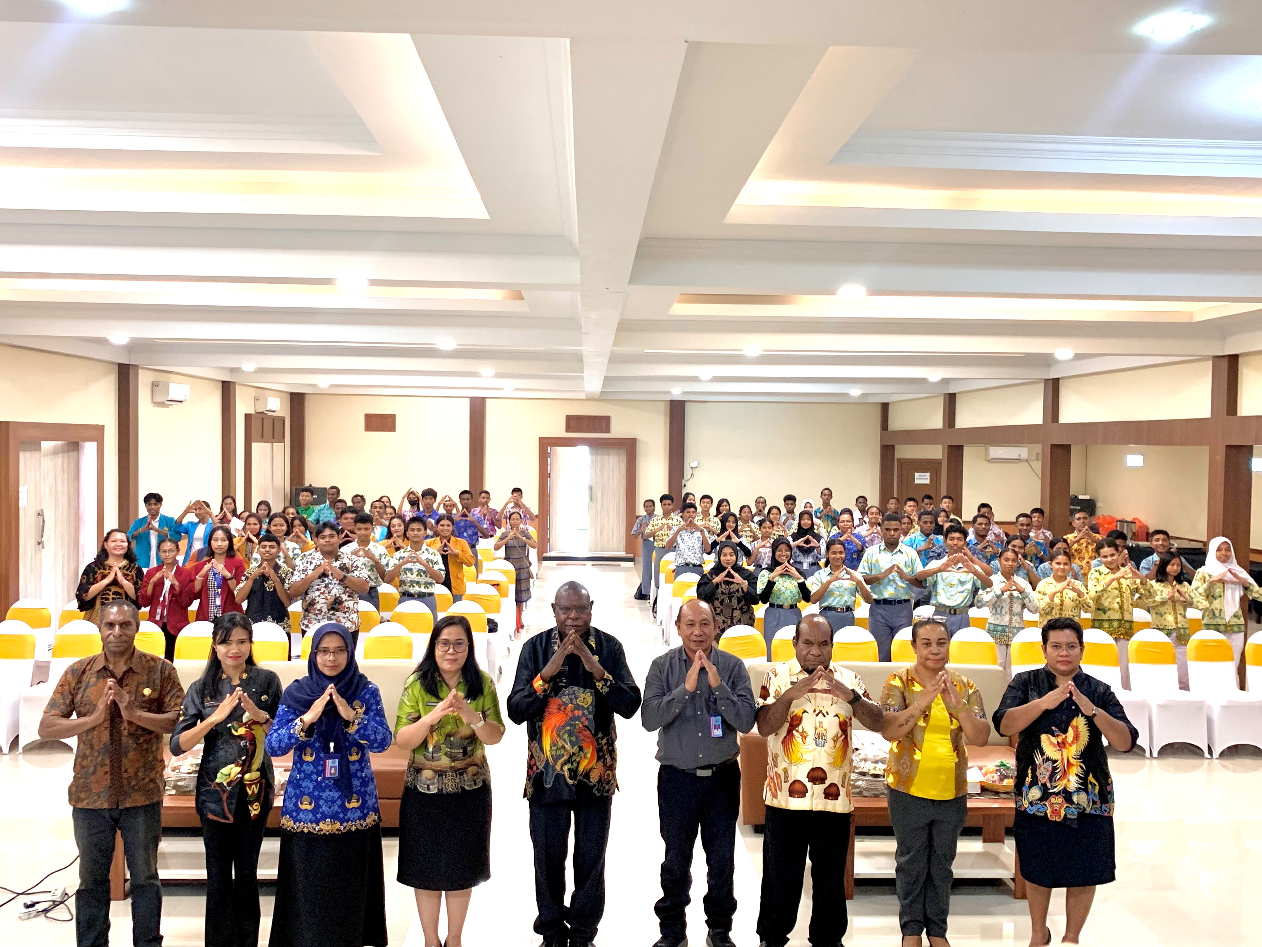 DISPORA MIMIKA GELAR SOSIALISASI P4GN, DORONG PELAJAR DAN MAHASISWA JADI AGEN PERUBAHAN BEBAS NARKOBA