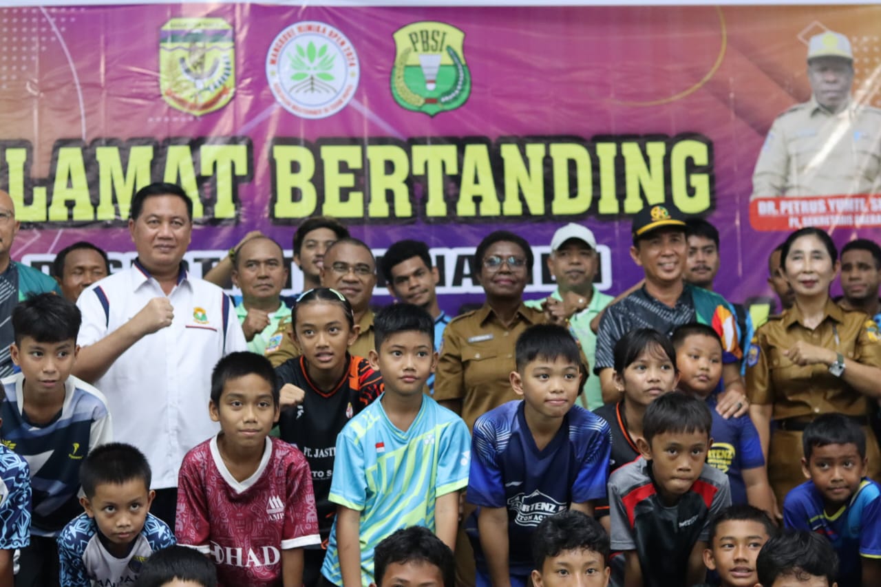 Mangrove Cup: Turnamen Bulutangkis di Mimika