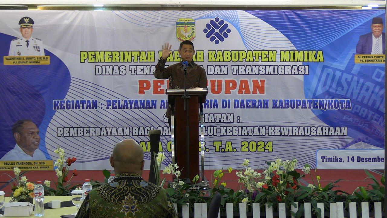 Pj Bupati Tutup Pelatihan Kewirausahaan Untuk Orang Asli Papua (OAP)