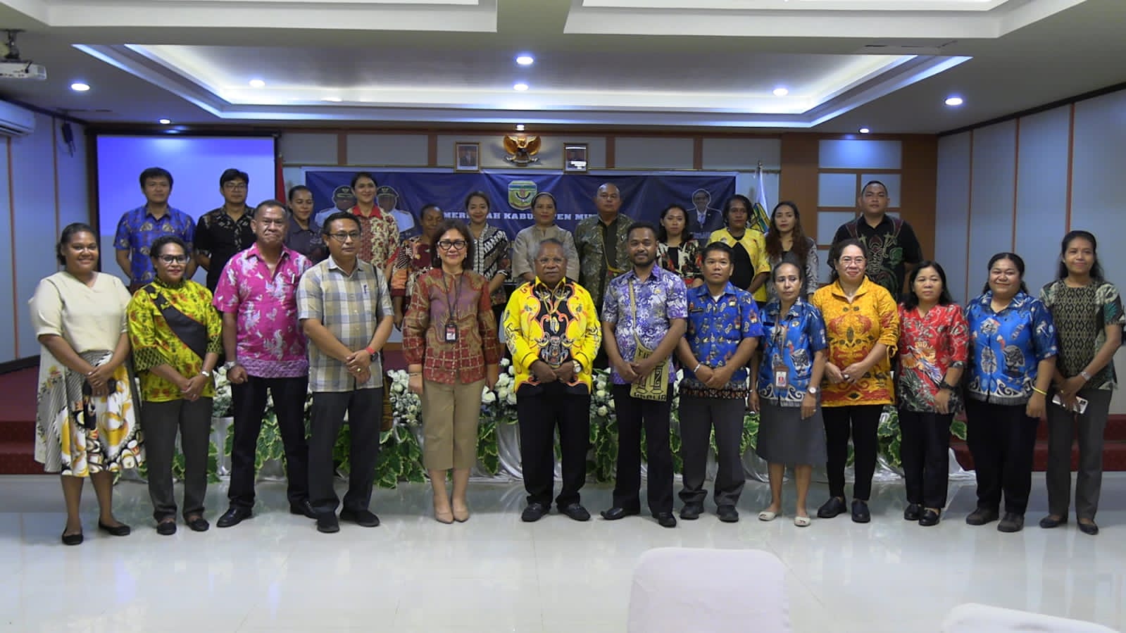 Bupati Mimika Minta OPD Berkomitmen serta Berkontribusi Dalam Penyusunan LPPD